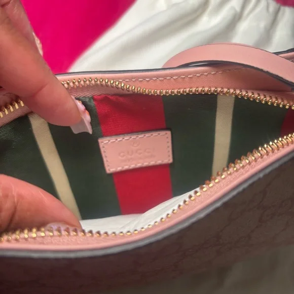 Gucci Pink Monogram Shoulder Bag - Picture 5 of 5
